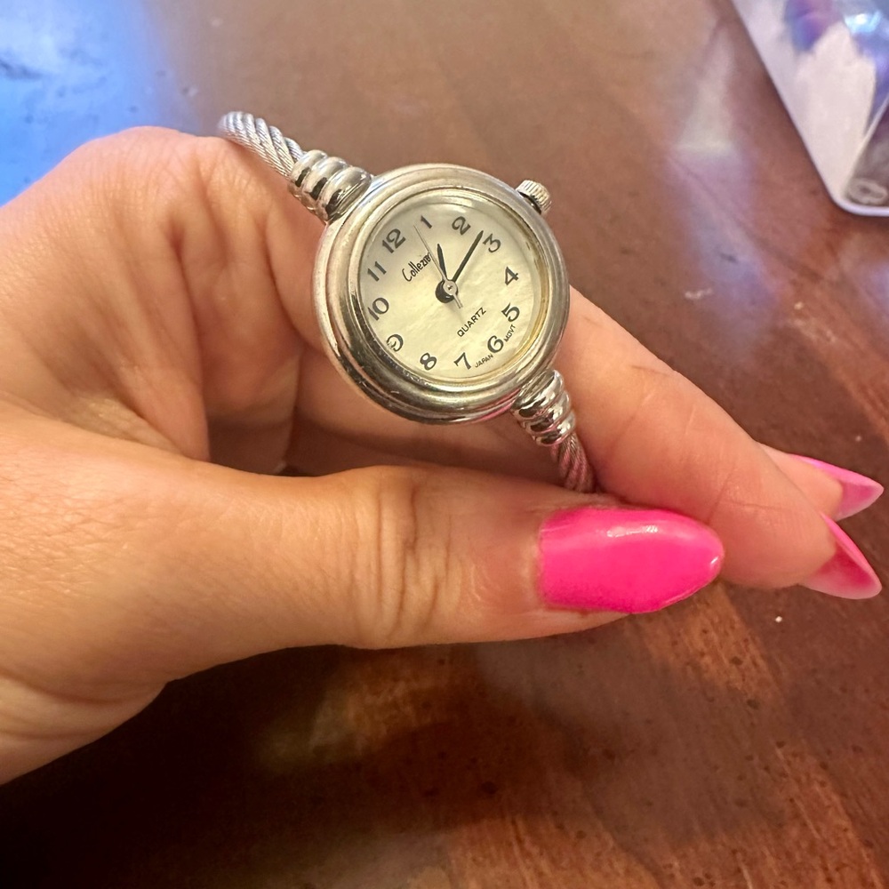 Vintage Silver Watch with Twisted Band - Picture 1 of 4